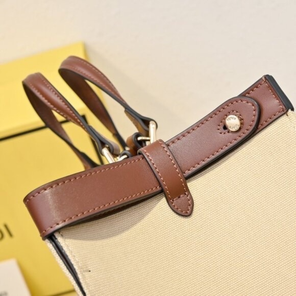 Fendi Shoulder-Tote Bag - Picture 6 of 8